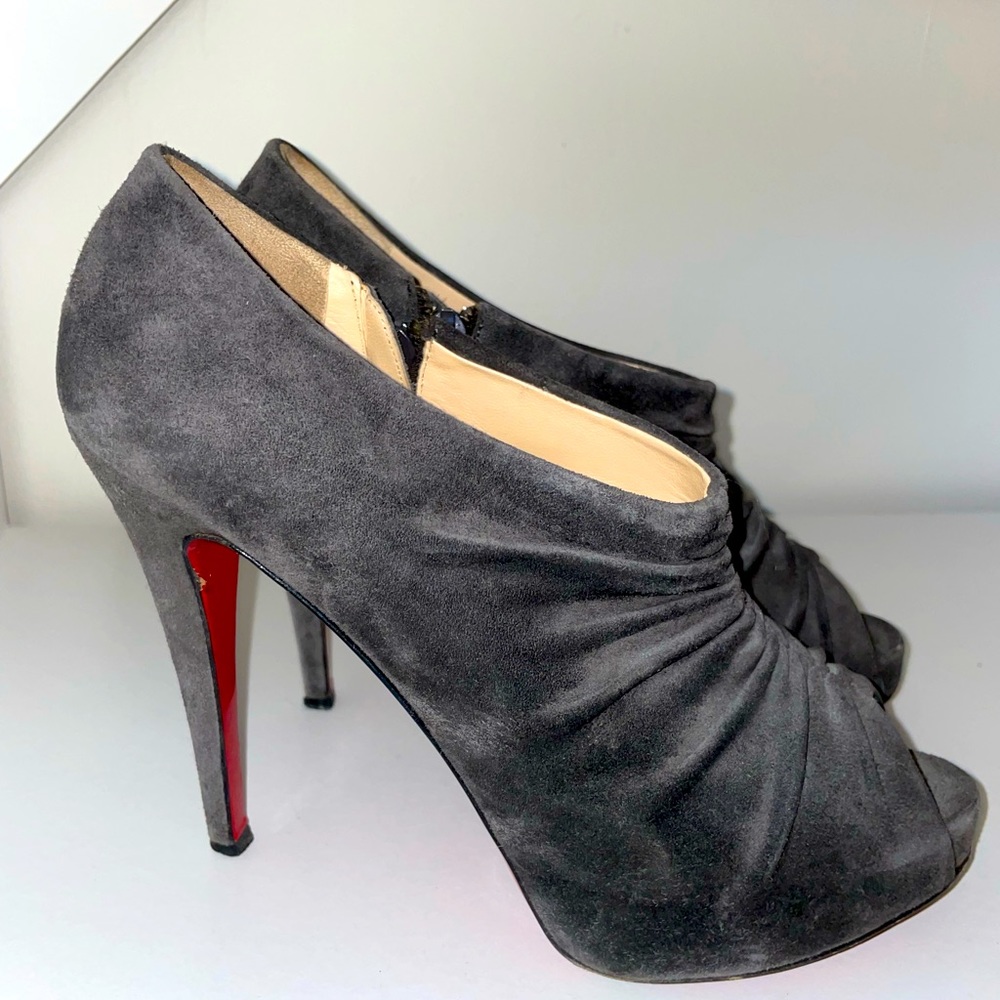 Christian Louboutin dark gray Trepoli peep toe booties
